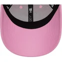 mutzen-gebogen-rosa-verstellbares-band-9forty-seasonal-der-mclaren-racing-formula-1-von-new-era