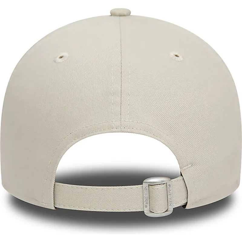 mutzen-gebogen-beige-verstellbares-band-9forty-von-new-era