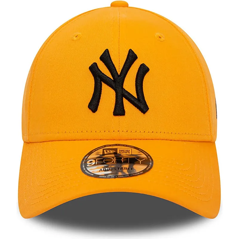 mutzen-gebogen-orange-verstellbares-band-negro-9forty-league-essential-der-new-york-yankees-mlb-von-new-era