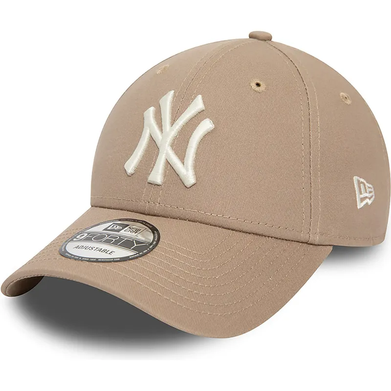 mutzen-gebogen-braun-verstellbares-band-claro-9forty-league-essential-der-new-york-yankees-mlb-von-new-era mutzen-gebogen-braun-verstellbares-band-claro-9forty-league-essential-der-new-york-yankees-mlb-von-new-era
