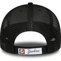 mutzen-gebogen-schwarz-verstellbares-band-9forty-home-field-der-new-york-yankees-mlb-von-new-era