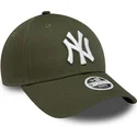 grune-verstellbare-curved-cap-fur-damen-9forty-league-essential-der-new-york-yankees-mlb-von-new-era