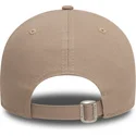 braune-verstellbare-curved-cap-9forty-league-essential-der-new-york-yankees-mlb-von-new-era