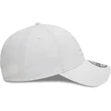 weisse-verstellbare-curved-cap-mit-weissem-logo-9forty-league-essential-der-los-angeles-dodgers-mlb-von-new-era