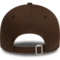 dunkelbraune-verstellbare-curved-cap-mit-dunkelbraunem-logo-fur-damen-9forty-league-essential-der-new-york-yankees-mlb-von-new-e
