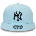 mutzen-flach-blau-snapback-claro-negro-9fifty-league-essential-der-new-york-yankees-mlb-von-new-era
