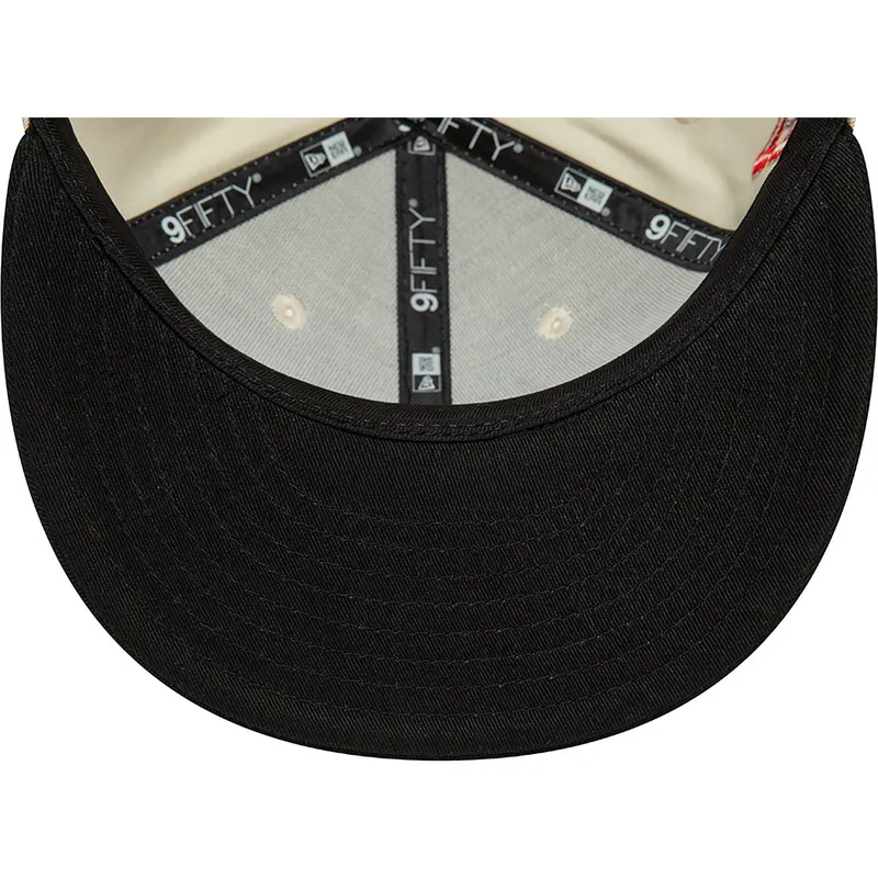 beige-und-schwarze-flache-snapback-kappe-9fifty-logo-der-chicago-bulls-nba-von-new-era beige-und-schwarze-flache-snapback-kappe-9fifty-logo-der-chicago-bulls-nba-von-new-era