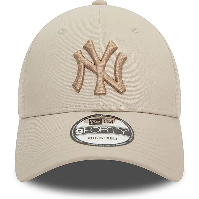 beige-trucker-cap-mit-beigem-logo-9forty-home-field-der-new-york-yankees-mlb-von-new-era beige-trucker-cap-mit-beigem-logo-9forty-home-field-der-new-york-yankees-mlb-von-new-era