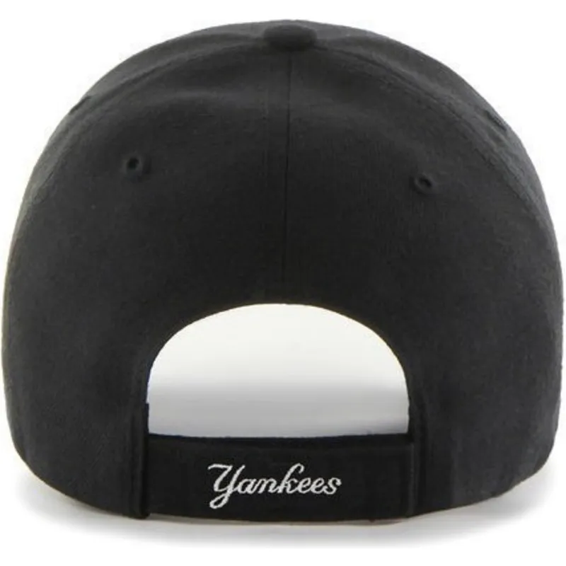 schwarze-gebogene-kappe-von-new-york-yankees-mlb-von-47-brand
