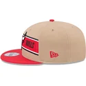 braune-und-rote-flache-snapback-kappe-9fifty-draft-2024-von-chicago-bulls-nba-von-new-era
