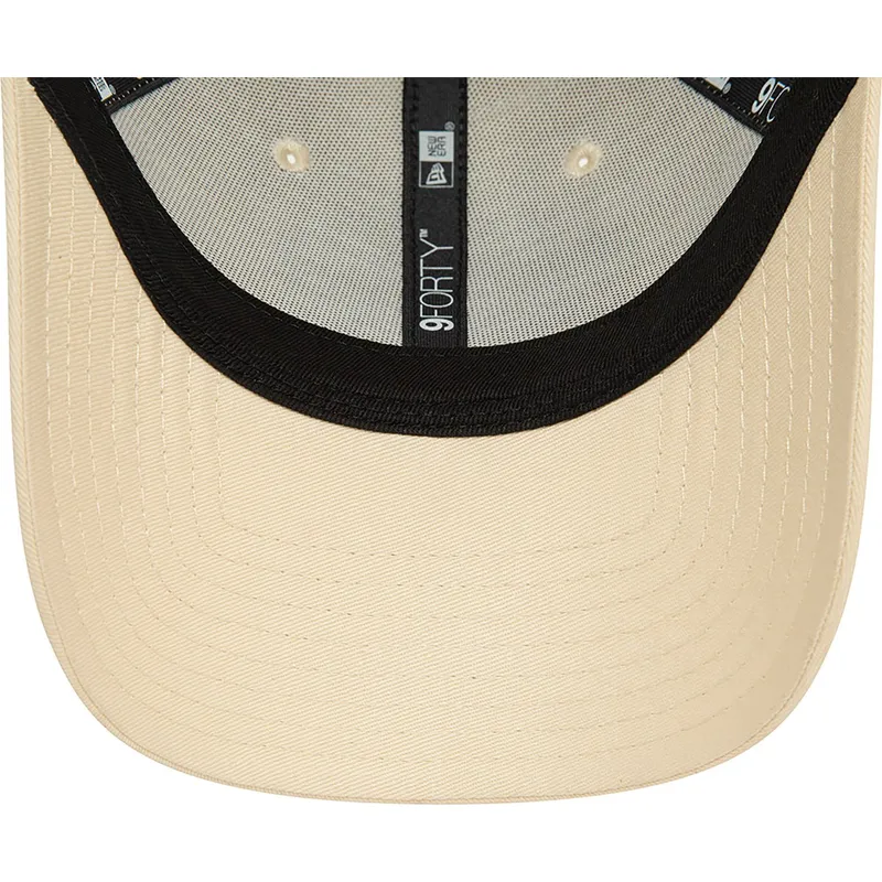 mutzen-gebogen-beige-verstellbares-band-9forty-von-new-era mutzen-gebogen-beige-verstellbares-band-9forty-von-new-era