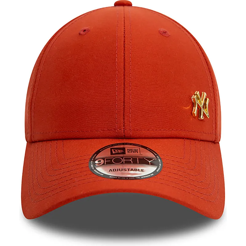 rote-verstellbare-curved-cap-mit-goldenem-logo-9forty-flawless-der-new-york-yankees-mlb-von-new-era rote-verstellbare-curved-cap-mit-goldenem-logo-9forty-flawless-der-new-york-yankees-mlb-von-new-era