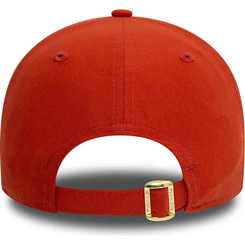rote-verstellbare-curved-cap-mit-goldenem-logo-9forty-flawless-der-new-york-yankees-mlb-von-new-era rote-verstellbare-curved-cap-mit-goldenem-logo-9forty-flawless-der-new-york-yankees-mlb-von-new-era