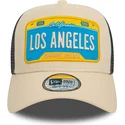 casquette-trucker-beige-et-noire-a-frame-license-plate-los-angeles-villes-et-plages-new-era