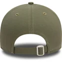 grune-verstellbare-curved-cap-9forty-seasonal-von-red-bull-racing-formula-1-von-new-era