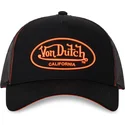 schwarze-und-orangefarbene-trucker-kappe-dom-o-von-von-dutch
