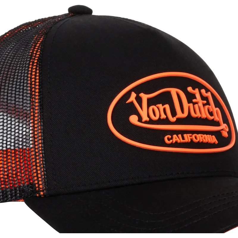 schwarze-und-orangefarbene-trucker-kappe-dom-o-von-von-dutch