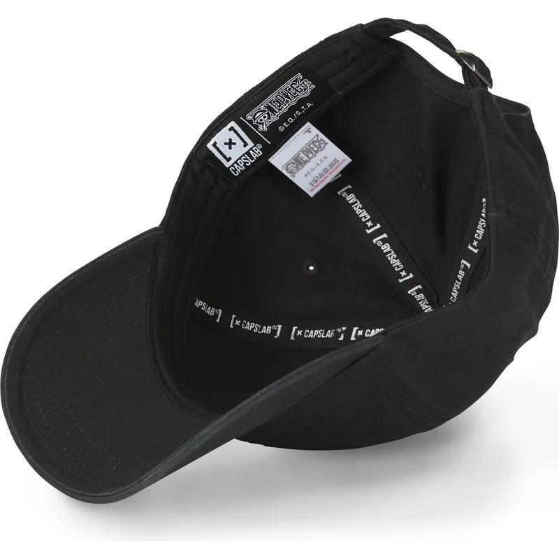 schwarze-verstellbare-curved-cap-straw-hat-pirates-skucd-one-piece-von-capslab schwarze-verstellbare-curved-cap-straw-hat-pirates-skucd-one-piece-von-capslab