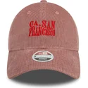 rosafarbene-verstellbare-curved-cap-fur-damen-9twenty-cord-von-san-francisco-stadte-und-strande-kalifornien-von-new-era