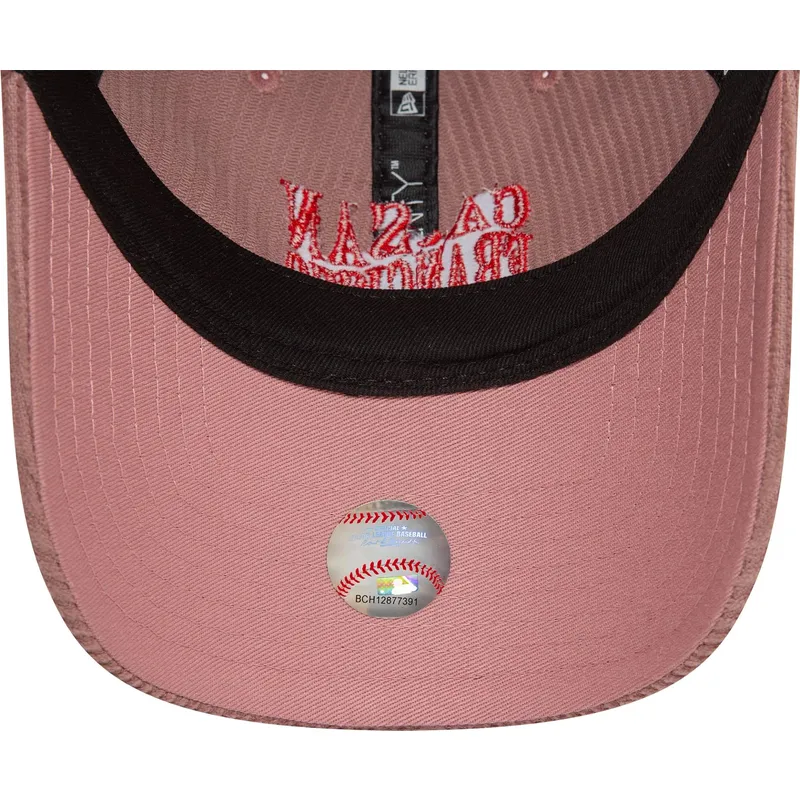 rosafarbene-verstellbare-curved-cap-fur-damen-9twenty-cord-von-san-francisco-stadte-und-strande-kalifornien-von-new-era