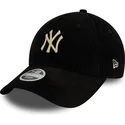 schwarze-gebogene-verstellbare-damenkappe-mit-beigem-logo-9forty-cord-der-new-york-yankees-mlb-von-new-era