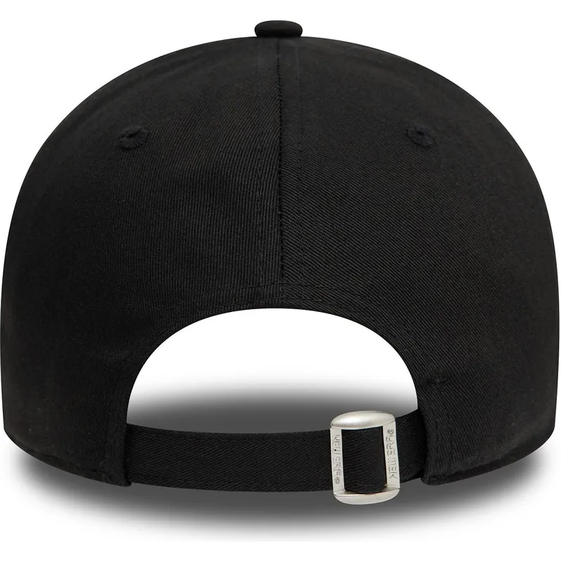 schwarze-verstellbare-curved-cap-9forty-core-der-associazione-sportiva-roma-serie-a-von-new-era schwarze-verstellbare-curved-cap-9forty-core-der-associazione-sportiva-roma-serie-a-von-new-era