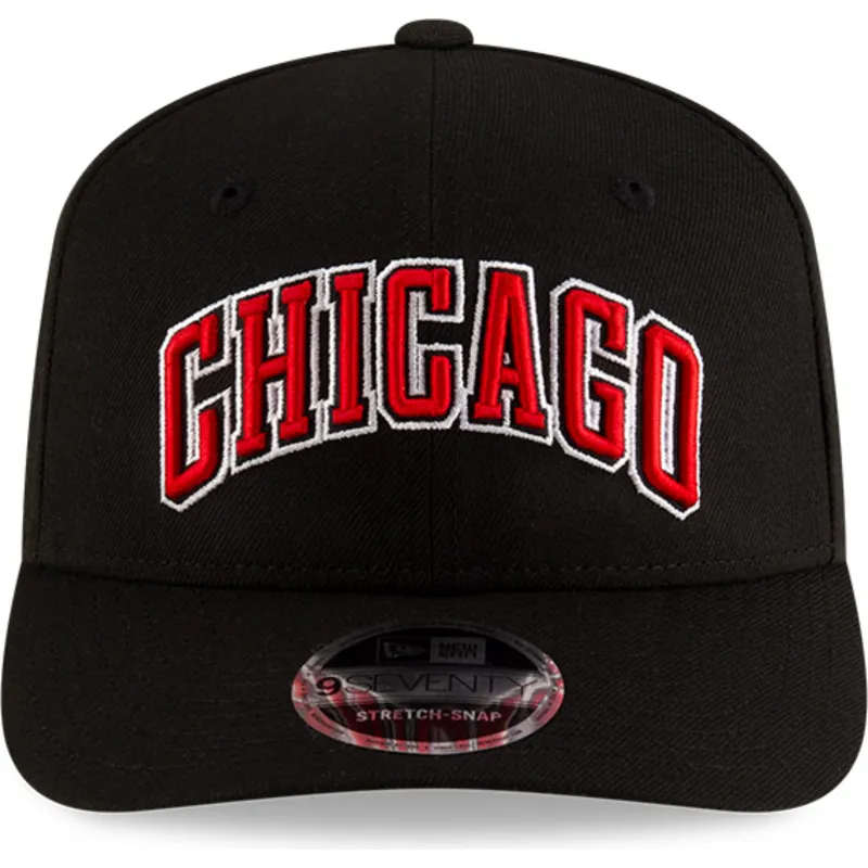 schwarze-gebogene-snapback-kappe-9seventy-statement-stretch-snap-der-chicago-bulls-nba-von-new-era schwarze-gebogene-snapback-kappe-9seventy-statement-stretch-snap-der-chicago-bulls-nba-von-new-era