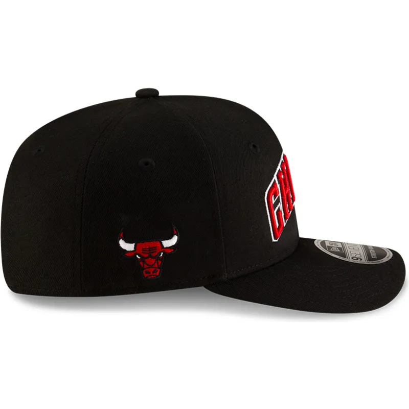 schwarze-gebogene-snapback-kappe-9seventy-statement-stretch-snap-der-chicago-bulls-nba-von-new-era schwarze-gebogene-snapback-kappe-9seventy-statement-stretch-snap-der-chicago-bulls-nba-von-new-era