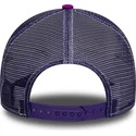 beige-und-violette-trucker-kappe-9forty-a-frame-graphic-stand-tall-talk-small-play-ball-von-new-era