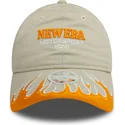 beige-gebogene-verstellbare-damenkappe-9twenty-flame-visor-von-new-era