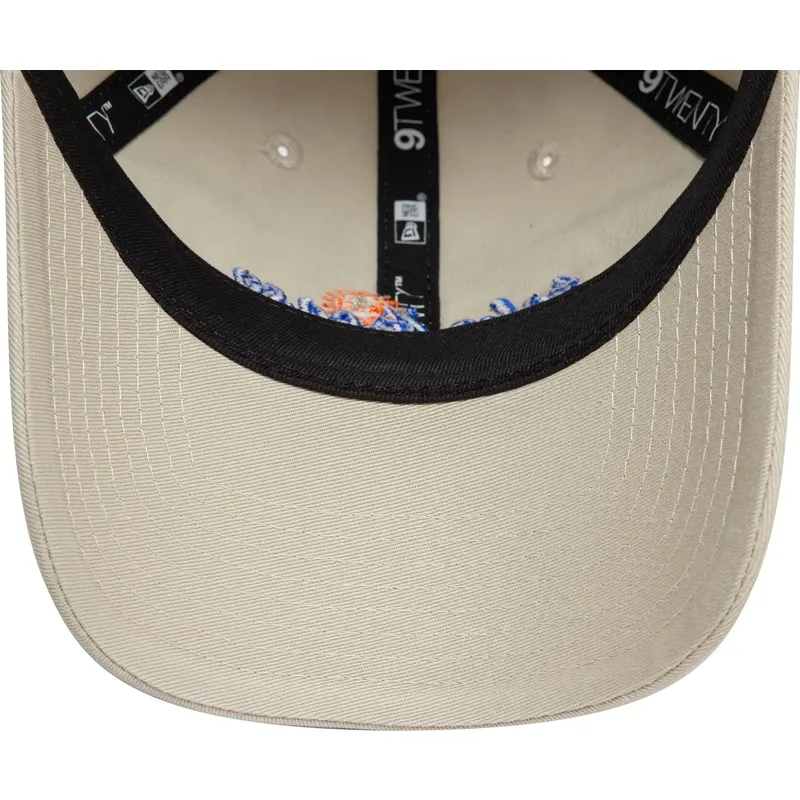 beige-verstellbare-curved-cap-fur-damen-9twenty-take-it-easy-von-new-era