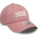 rosa-verstellbare-curved-cap-fur-damen-9twenty-holiday-mode-von-new-era