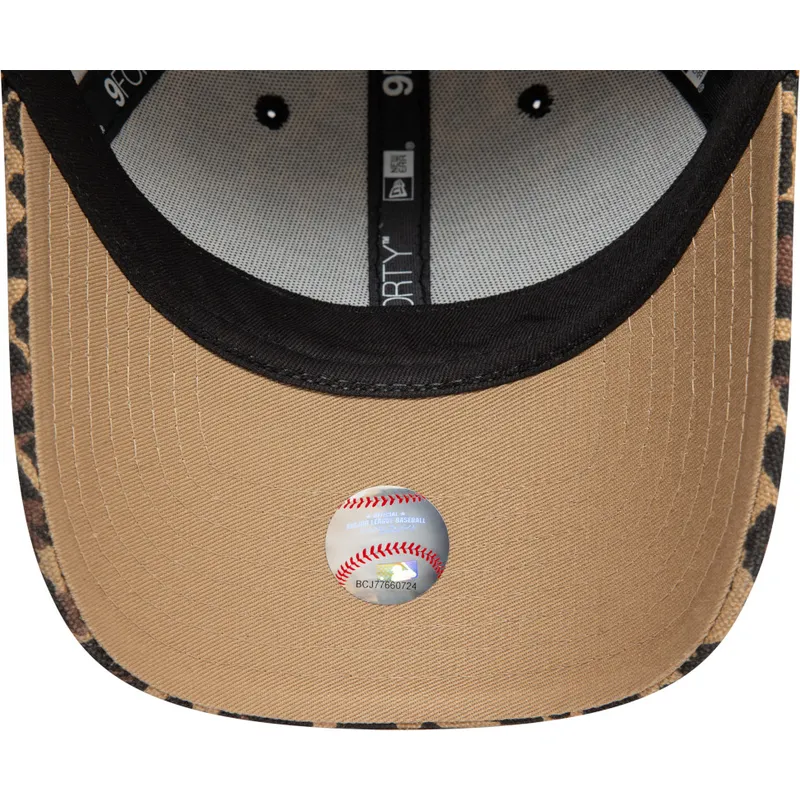 gebogene-verstellbare-leoparden-kappe-fur-damen-9forty-der-new-york-yankees-mlb-von-new-era