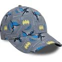 graue-gebogene-kappe-fur-kinder-9forty-all-over-print-von-batman-dc-comics-von-new-era