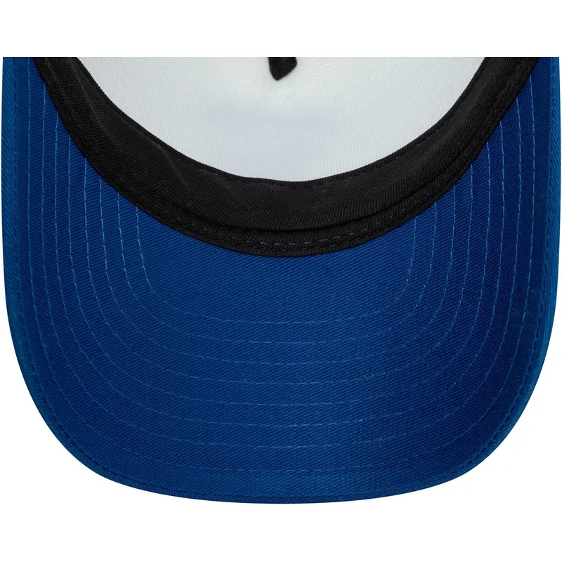 weisse-und-blaue-trucker-kappe-fur-jungen-9forty-a-frame-superman-dc-comics-von-new-era weisse-und-blaue-trucker-kappe-fur-jungen-9forty-a-frame-superman-dc-comics-von-new-era
