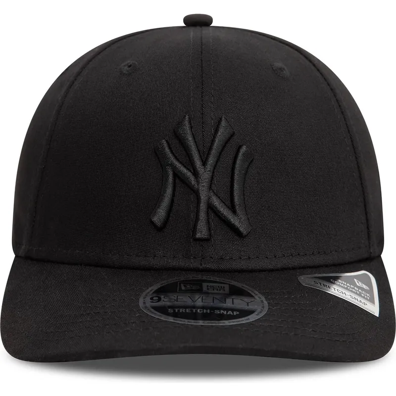 schwarze-gebogene-snapback-kappe-mit-schwarzem-logo-9seventy-stretch-snap-der-new-york-yankees-mlb-von-new-era schwarze-gebogene-snapback-kappe-mit-schwarzem-logo-9seventy-stretch-snap-der-new-york-yankees-mlb-von-new-era