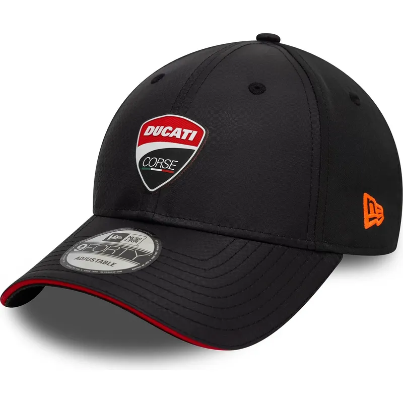 schwarze-verstellbare-curved-cap-9forty-gradient-print-von-ducati-motor-motogp-von-new-era schwarze-verstellbare-curved-cap-9forty-gradient-print-von-ducati-motor-motogp-von-new-era