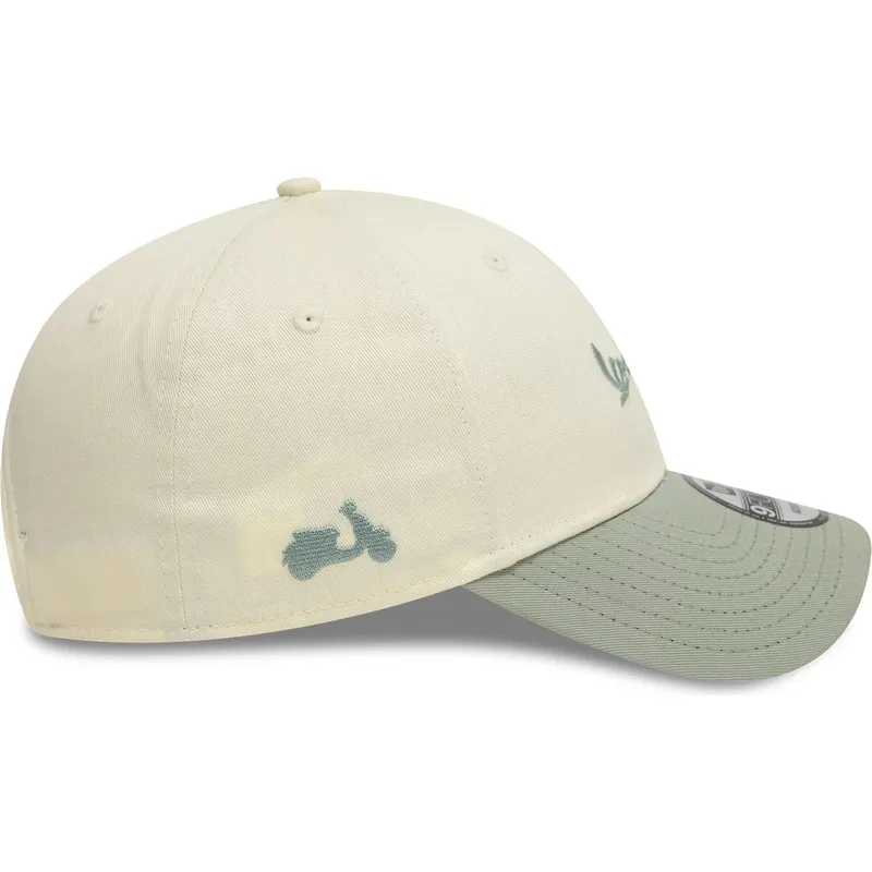 hellgrune-verstellbare-curved-cap-9forty-contrast-side-von-vespa-piaggio-von-new-era hellgrune-verstellbare-curved-cap-9forty-contrast-side-von-vespa-piaggio-von-new-era