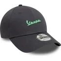 casquette-courbee-grise-ajustable-avec-logo-vert-9forty-side-print-vespa-piaggio-new-era