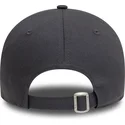 graue-verstellbare-curved-cap-mit-grunem-logo-9forty-side-print-von-vespa-piaggio-von-new-era