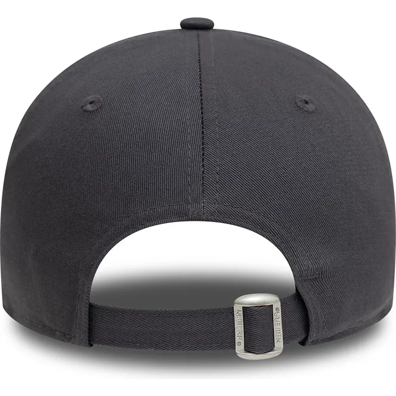 graue-verstellbare-curved-cap-mit-grunem-logo-9forty-side-print-von-vespa-piaggio-von-new-era