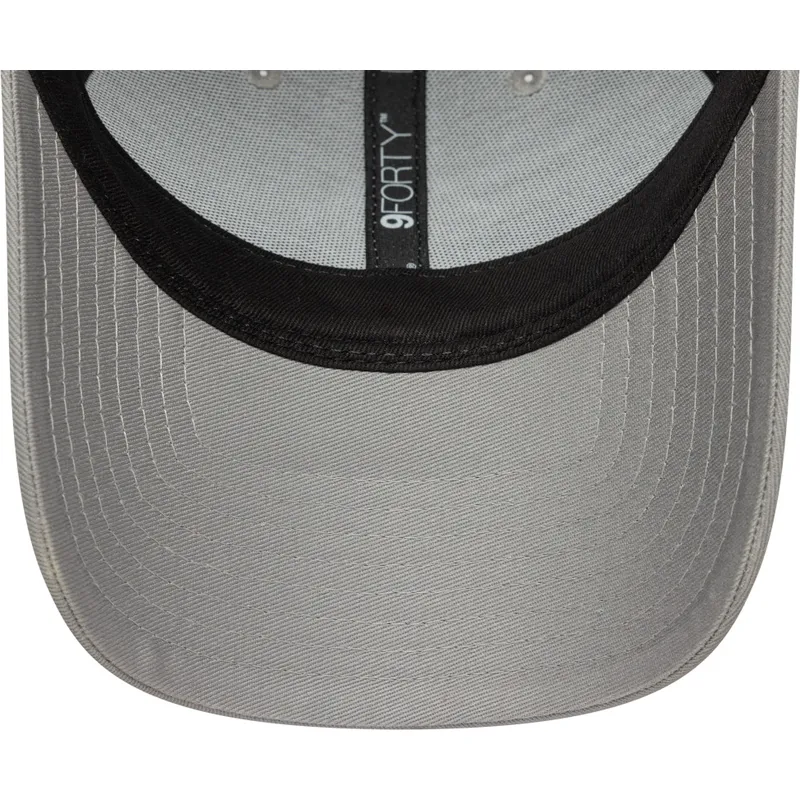 graue-verstellbare-curved-cap-9forty-outline-der-new-york-yankees-mlb-von-new-era