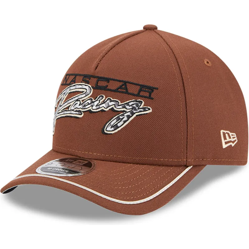braune-gebogene-snapback-kappe-9forty-m-crown-a-frame-motorsport-von-nascar-von-new-era