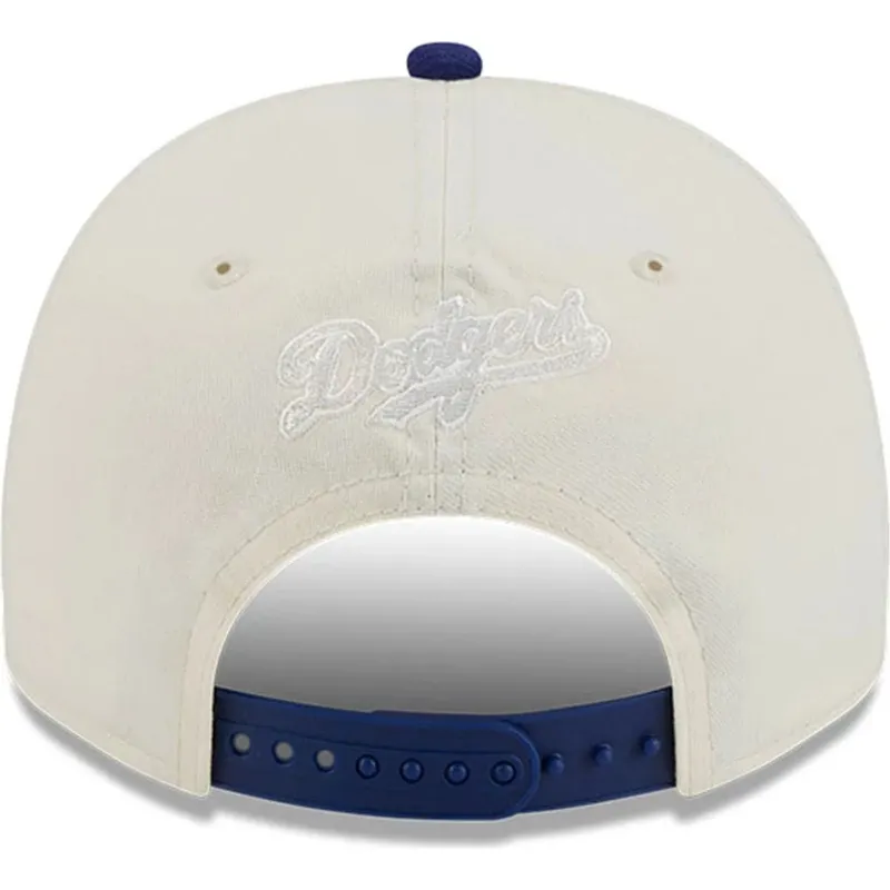 weisse-und-blaue-gebogene-snapback-kappe-golfer-team-scribble-der-los-angeles-dodgers-mlb-von-new-era weisse-und-blaue-gebogene-snapback-kappe-golfer-team-scribble-der-los-angeles-dodgers-mlb-von-new-era