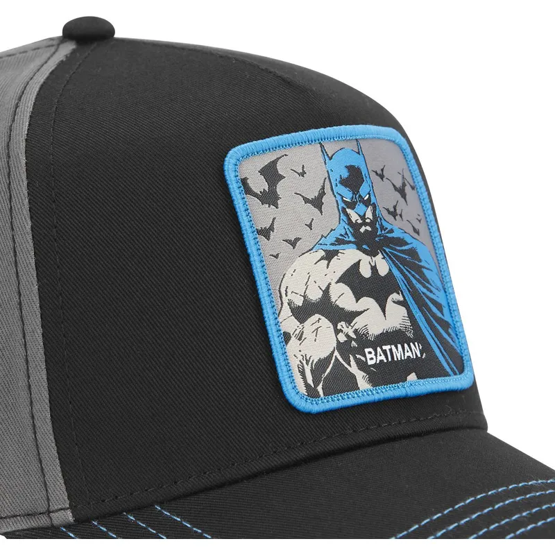 schwarze-gebogene-snapback-kappe-batman-dc8-got-dc-comics-von-capslab