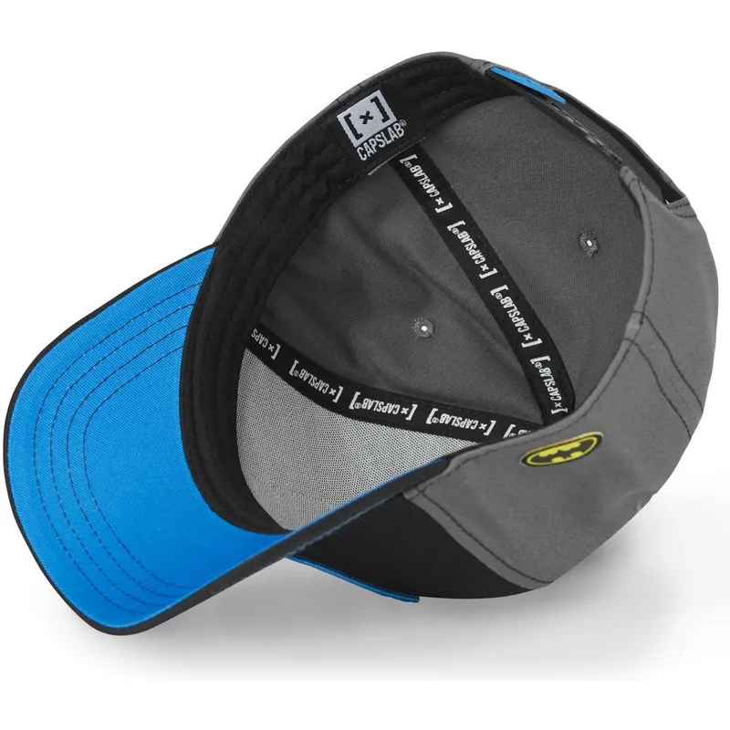 schwarze-gebogene-snapback-kappe-batman-dc8-got-dc-comics-von-capslab