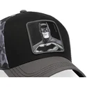 schwarze-trucker-kappe-batman-dc8-tea-dc-comics-von-capslab