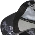 schwarze-trucker-kappe-batman-dc8-tea-dc-comics-von-capslab