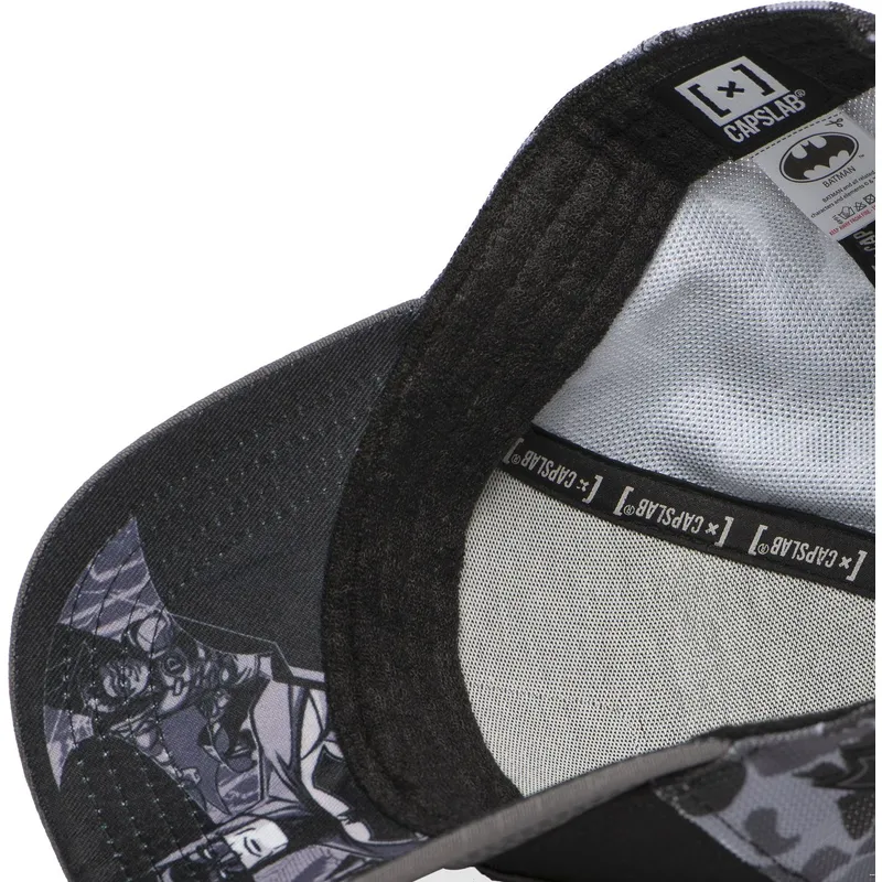 schwarze-trucker-kappe-batman-dc8-tea-dc-comics-von-capslab schwarze-trucker-kappe-batman-dc8-tea-dc-comics-von-capslab
