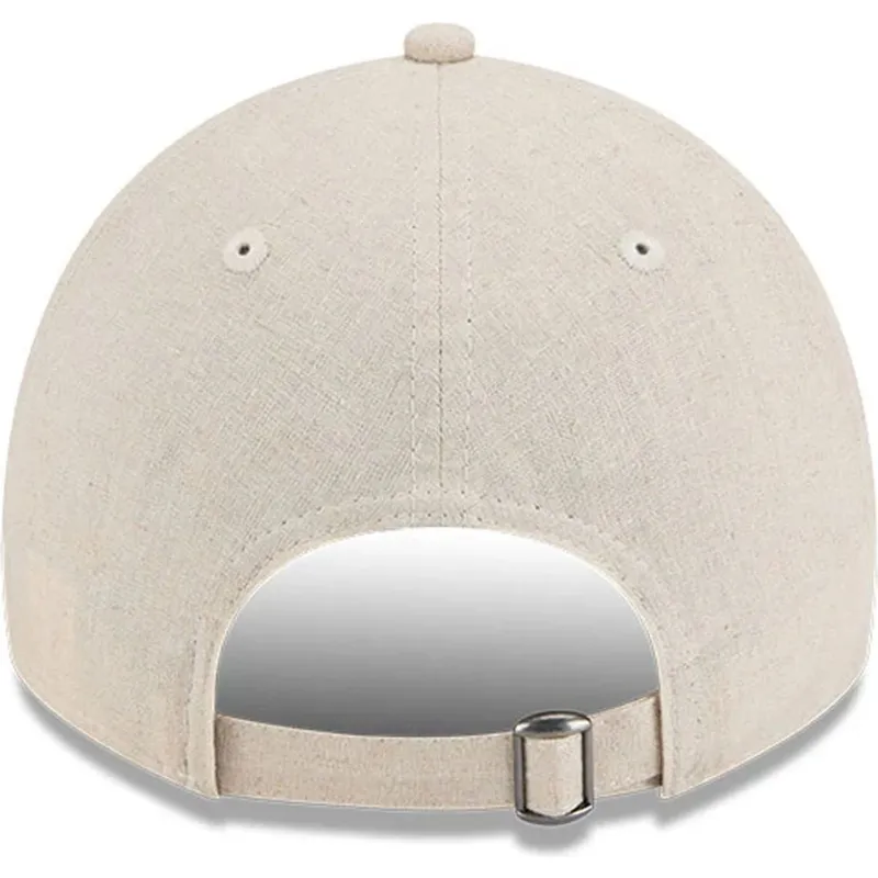 beige-verstellbare-curved-cap-mit-blauem-logo-9twenty-linen-spring-training-fan-pack-2025-der-los-angeles-dodgers-mlb-von-new-er beige-verstellbare-curved-cap-mit-blauem-logo-9twenty-linen-spring-training-fan-pack-2025-der-los-angeles-dodgers-mlb-von-new-er
